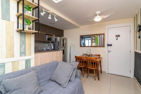 Sala de apartamento para alugar com 1 quarto, 34m² em Vista Alegre, Rio de Janeiro