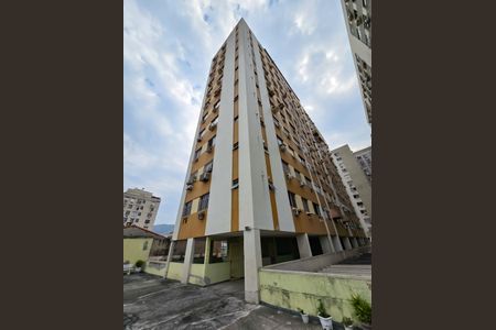 Apartamento à venda com 38m², 1 quarto e 1 vaga Apartamento à venda com 38m², 1 quarto e 1 vagaFachada