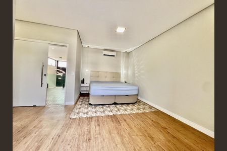 Foto 01 de casa à venda com 3 quartos, 160m² em Swiss Park, Campinas