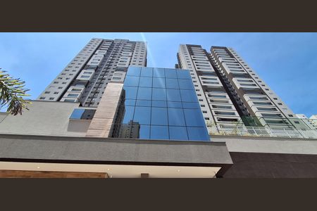 Apartamento à venda com 117m², 3 quartos e 3 vagas Apartamento à venda com 117m², 3 quartos e 3 vagasFachada