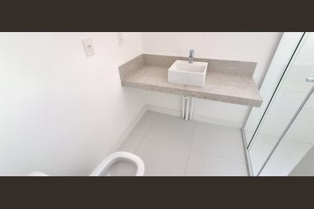 Apartamento à venda com 117m², 3 quartos e 3 vagas Apartamento à venda com 117m², 3 quartos e 3 vagasBanheiro Suíte 2