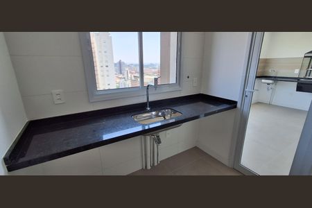 Apartamento à venda com 117m², 3 quartos e 3 vagas Apartamento à venda com 117m², 3 quartos e 3 vagasCozinha