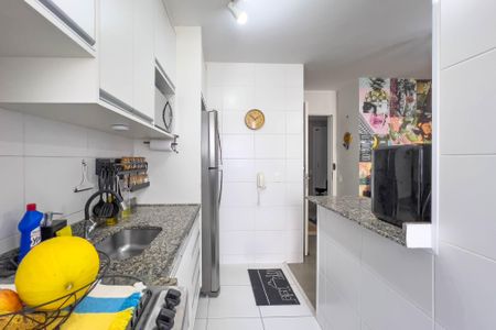 Apartamento à venda com 56m², 2 quartos e 1 vagaCozinha e área de serviço 