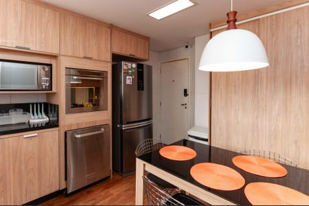 Apartamento à venda com 170m², 3 quartos e 3 vagas Apartamento à venda com 170m², 3 quartos e 3 vagasCozinha