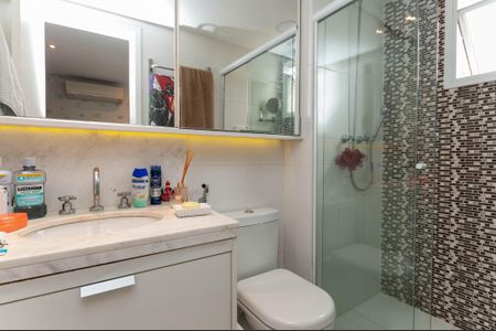 Apartamento à venda com 170m², 3 quartos e 3 vagas Apartamento à venda com 170m², 3 quartos e 3 vagasBanheiro do quarto 3 Suíte