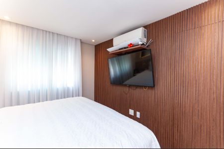 Apartamento à venda com 170m², 3 quartos e 3 vagas Apartamento à venda com 170m², 3 quartos e 3 vagasQuarto 1 Suíte