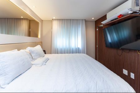 Apartamento à venda com 170m², 3 quartos e 3 vagas Apartamento à venda com 170m², 3 quartos e 3 vagasQuarto 1 Suíte