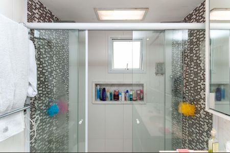 Apartamento à venda com 170m², 3 quartos e 3 vagas Apartamento à venda com 170m², 3 quartos e 3 vagasBanheiro do quarto 1 Suíte