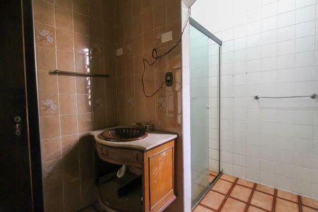 Casa para alugar com 150m², 2 quartos e 1 vaga Casa para alugar com 150m², 2 quartos e 1 vagaBanheiro