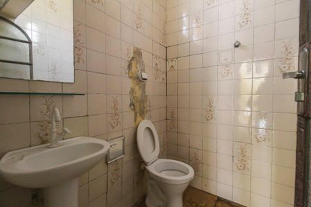 Casa para alugar com 150m², 2 quartos e 1 vaga Casa para alugar com 150m², 2 quartos e 1 vagaBanheiro de Serviço