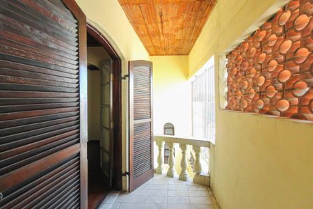 Casa para alugar com 150m², 2 quartos e 1 vaga Casa para alugar com 150m², 2 quartos e 1 vagaVaranda do Quarto 1