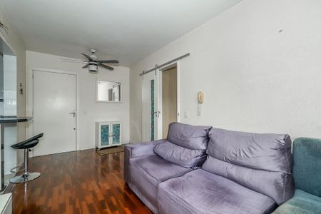 Sala de apartamento para alugar com 1 quarto, 41m² em Cristo Redentor, Porto Alegre