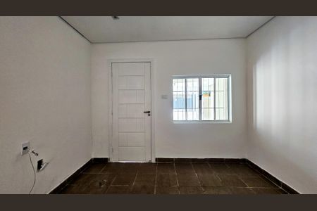 Sala de casa para alugar com 2 quartos, 105m² em Vila Friburgo, São Paulo