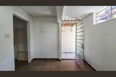 Casa para alugar com 105m², 2 quartos e 2 vagas Casa para alugar com 105m², 2 quartos e 2 vagasÁrea de Serviço