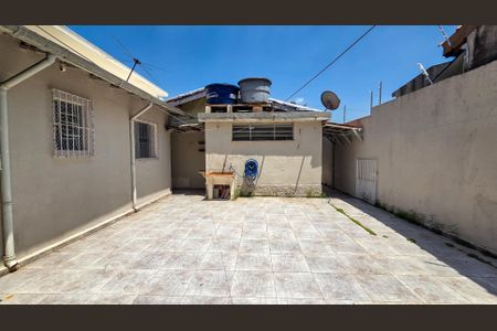 Casa para alugar com 105m², 2 quartos e 2 vagas Casa para alugar com 105m², 2 quartos e 2 vagasQuintal