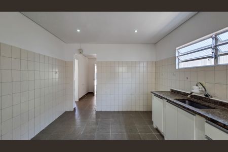 Casa para alugar com 105m², 2 quartos e 2 vagas Casa para alugar com 105m², 2 quartos e 2 vagasCozinha