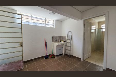 Casa para alugar com 105m², 2 quartos e 2 vagas Casa para alugar com 105m², 2 quartos e 2 vagasÁrea de Serviço