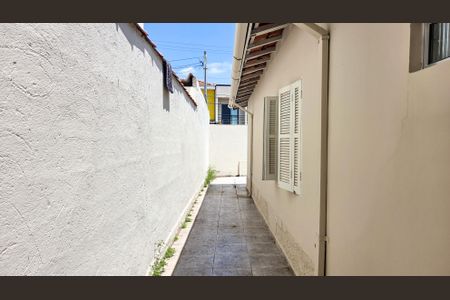 Casa para alugar com 105m², 2 quartos e 2 vagas Casa para alugar com 105m², 2 quartos e 2 vagasCorredor