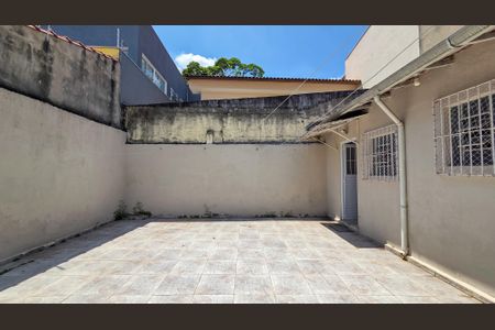 Casa para alugar com 105m², 2 quartos e 2 vagas Casa para alugar com 105m², 2 quartos e 2 vagasQuintal