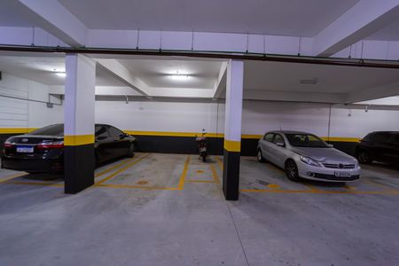 Apartamento à venda com 59m², 2 quartos e 1 vaga Apartamento à venda com 59m², 2 quartos e 1 vagaAcademia