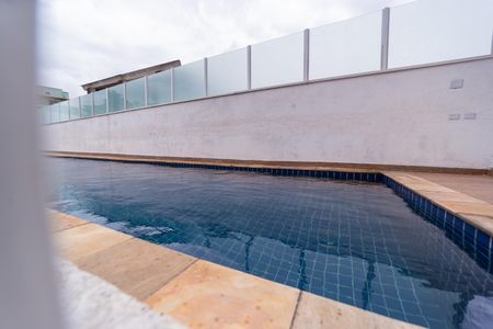 Apartamento à venda com 59m², 2 quartos e 1 vaga Apartamento à venda com 59m², 2 quartos e 1 vagaÁrea comum - Piscina