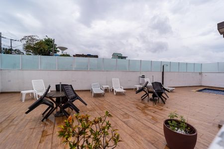 Apartamento à venda com 59m², 2 quartos e 1 vaga Apartamento à venda com 59m², 2 quartos e 1 vagaÁrea comum - Piscina