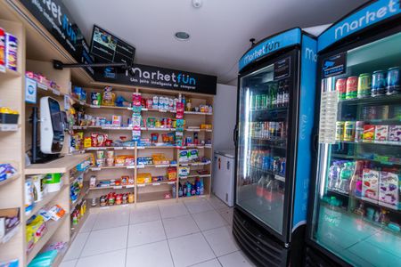 Apartamento à venda com 59m², 2 quartos e 1 vaga Apartamento à venda com 59m², 2 quartos e 1 vagaMini Mercado