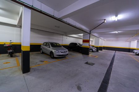 Apartamento à venda com 59m², 2 quartos e 1 vaga Apartamento à venda com 59m², 2 quartos e 1 vagaAcademia