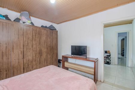 Casa à venda com 130m², 2 quartos e 4 vagas Casa à venda com 130m², 2 quartos e 4 vagasSuíte