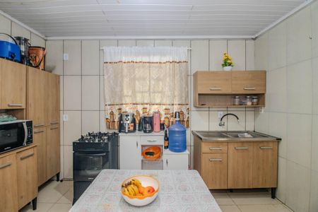 Casa à venda com 130m², 2 quartos e 4 vagas Casa à venda com 130m², 2 quartos e 4 vagasCozinha