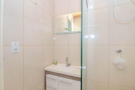 Casa à venda com 130m², 2 quartos e 4 vagas Casa à venda com 130m², 2 quartos e 4 vagasBanheiro da Suíte