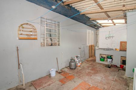 Casa à venda com 130m², 2 quartos e 4 vagas Casa à venda com 130m², 2 quartos e 4 vagasÁrea de Serviço/ Garagem