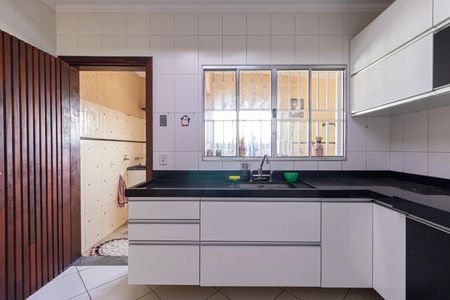 Casa à venda com 175m², 3 quartos e 3 vagasCozinha