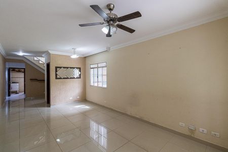 Casa à venda com 175m², 3 quartos e 3 vagasSala