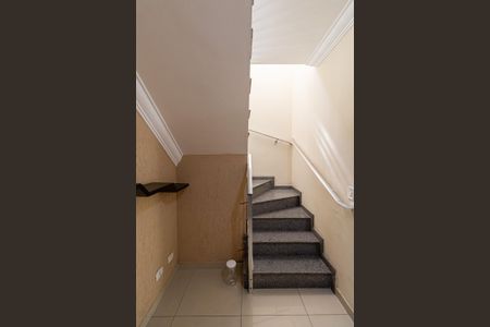 Casa à venda com 175m², 3 quartos e 3 vagasEscada