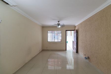 Casa à venda com 175m², 3 quartos e 3 vagasSala