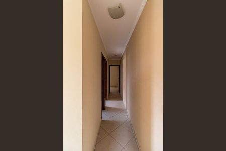 Casa à venda com 175m², 3 quartos e 3 vagasCorredor