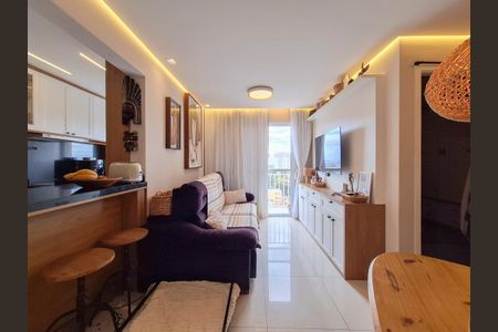 Apartamento à venda com 45m², 2 quartos e 1 vaga Apartamento à venda com 45m², 2 quartos e 1 vagaSala