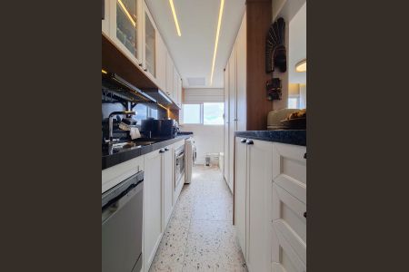 Apartamento à venda com 45m², 2 quartos e 1 vaga Apartamento à venda com 45m², 2 quartos e 1 vagaCozinha