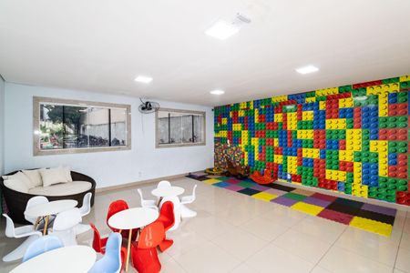 Apartamento para alugar com 42m², 2 quartos e 1 vaga Apartamento para alugar com 42m², 2 quartos e 1 vagaBrinquedoteca