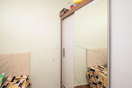 Casa à venda com 240m², 5 quartos e sem vaga Casa à venda com 240m², 5 quartos e sem vagaQuarto 2 casa 3