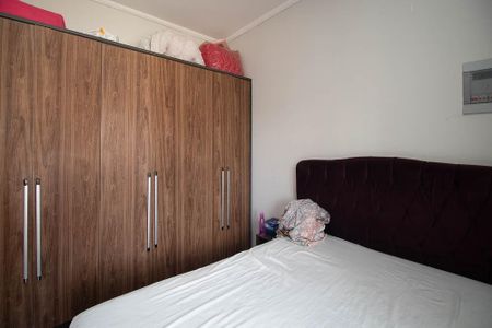 Casa à venda com 240m², 5 quartos e sem vaga Casa à venda com 240m², 5 quartos e sem vagaQuarto 1