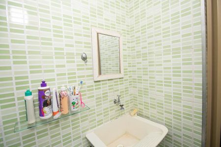 Casa à venda com 240m², 5 quartos e sem vaga Casa à venda com 240m², 5 quartos e sem vagaBanheiro casa 3