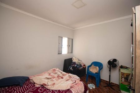 Casa à venda com 240m², 5 quartos e sem vaga Casa à venda com 240m², 5 quartos e sem vagaQuarto 3 casa 1