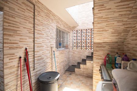 Casa à venda com 240m², 5 quartos e sem vaga Casa à venda com 240m², 5 quartos e sem vagaChurrasqueira