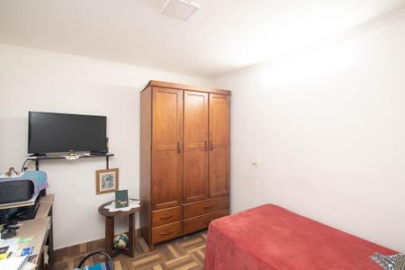 Casa à venda com 240m², 5 quartos e sem vaga Casa à venda com 240m², 5 quartos e sem vagaQuarto casa 2