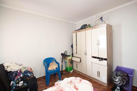 Casa à venda com 240m², 5 quartos e sem vaga Casa à venda com 240m², 5 quartos e sem vagaQuarto 3 casa 1