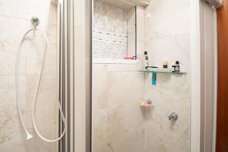 Casa à venda com 240m², 5 quartos e sem vaga Casa à venda com 240m², 5 quartos e sem vagaBanheiro casa 2