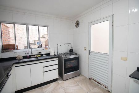 Casa à venda com 240m², 5 quartos e sem vaga Casa à venda com 240m², 5 quartos e sem vagaCozinha