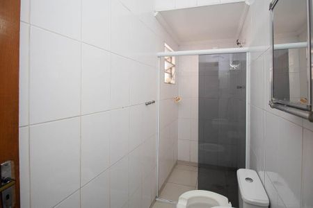 Casa à venda com 240m², 5 quartos e sem vaga Casa à venda com 240m², 5 quartos e sem vagaBanheiro casa 1